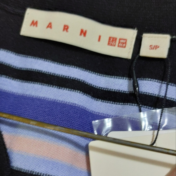 Marni for uniqlo Merino wool cardigan bnwt size S - Picture 3 of 3